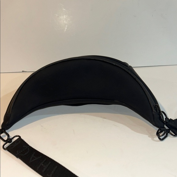 Thacker Salinas Sling Bag - Picture 8 of 15